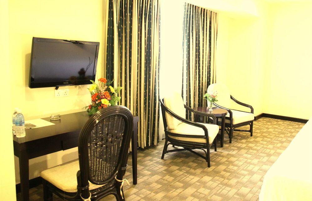 Oyo 89693 Perkasa Hotel Keningau Near Hospital Keningau Esterno foto
