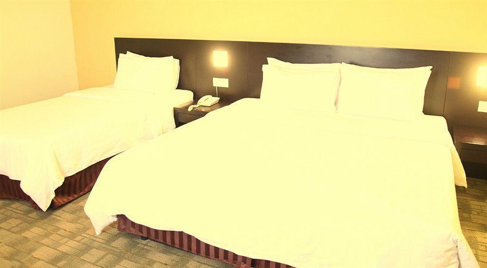 Oyo 89693 Perkasa Hotel Keningau Near Hospital Keningau Esterno foto