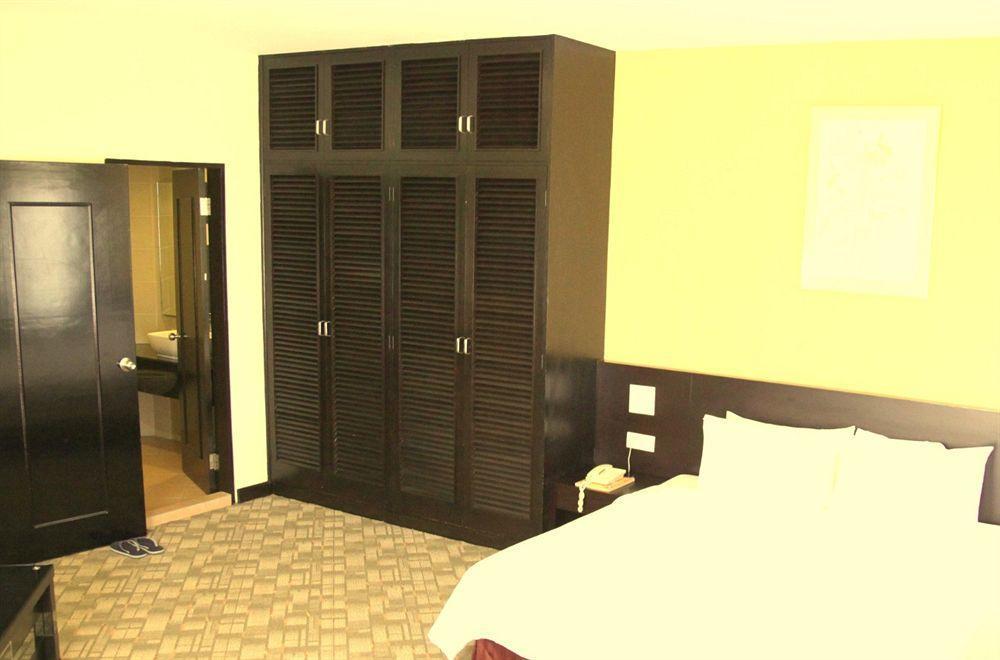 Oyo 89693 Perkasa Hotel Keningau Near Hospital Keningau Esterno foto