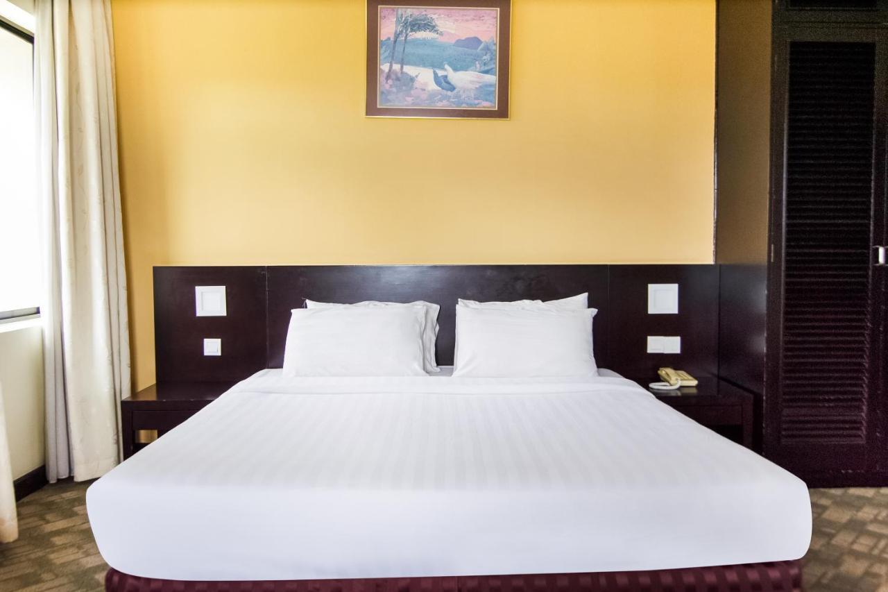Oyo 89693 Perkasa Hotel Keningau Near Hospital Keningau Esterno foto