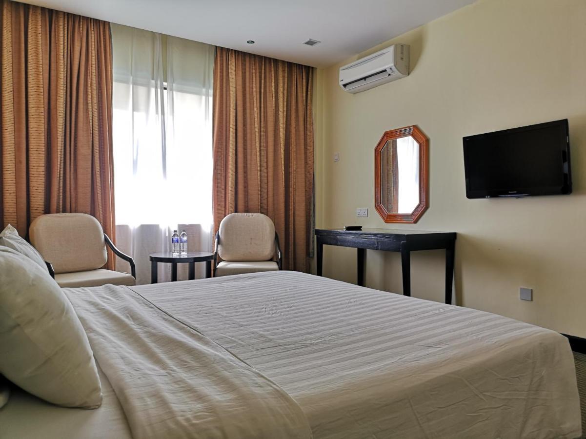 Oyo 89693 Perkasa Hotel Keningau Near Hospital Keningau Esterno foto