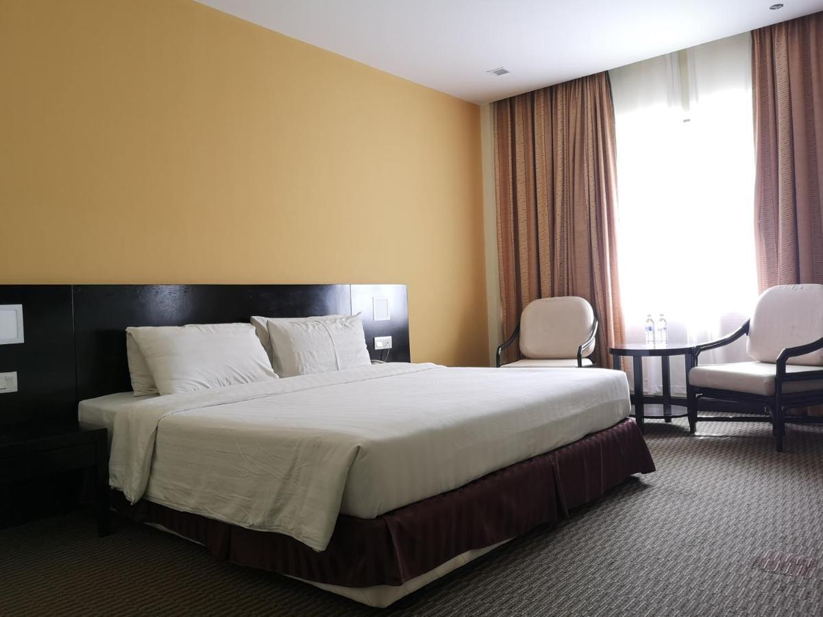 Oyo 89693 Perkasa Hotel Keningau Near Hospital Keningau Esterno foto