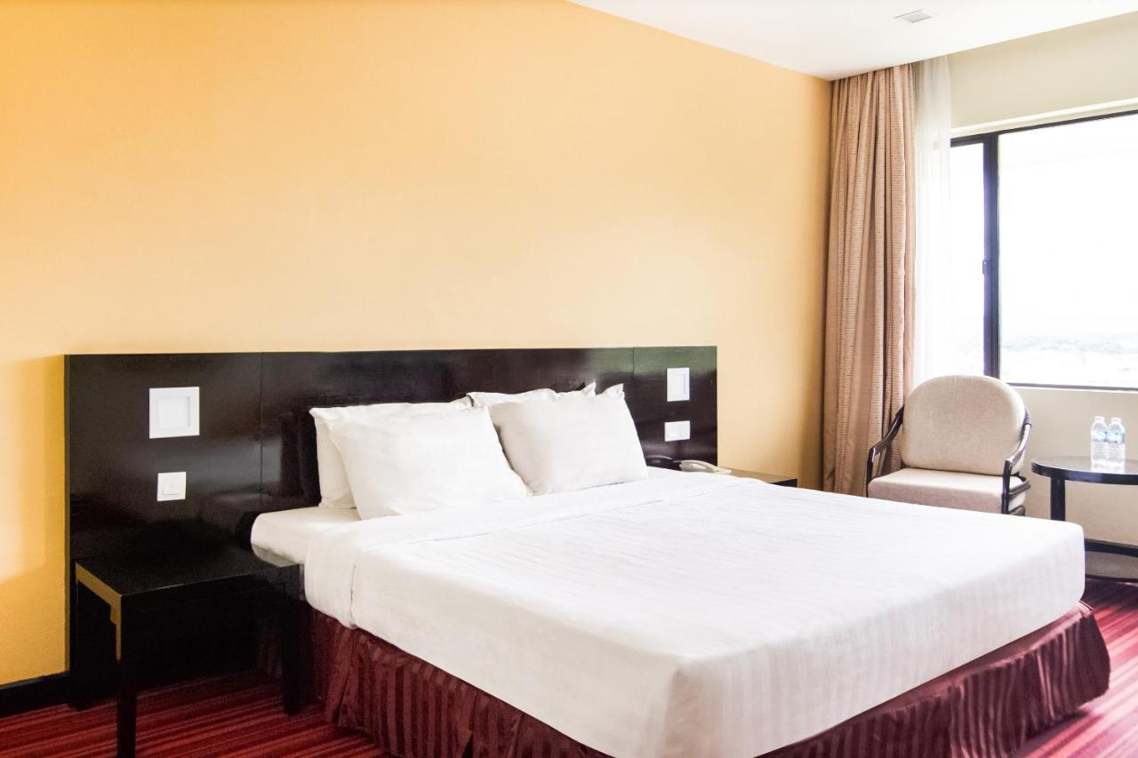 Oyo 89693 Perkasa Hotel Keningau Near Hospital Keningau Esterno foto